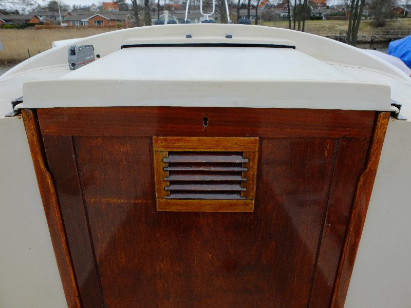 Nymonterad skjutlucka