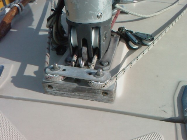 Brytblock för förliga trissor